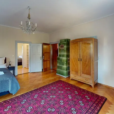 Crown Living Schillerstrasse - Historisches Wohnen, Nostaltigsches Apartment, Ideal Fuer Feriengaeste Und Geschaeftsreisende, Parkplatz, Zentrumsnah, Self Check-in * דורנבירן